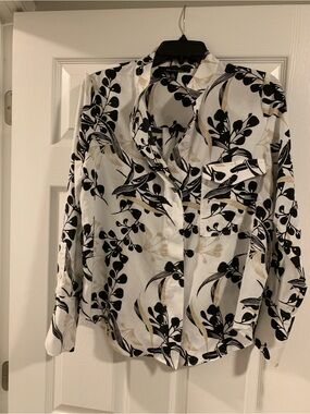 White House black market Women's Black & Cream Botanical Button-Up Top